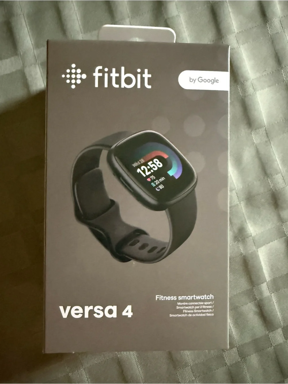 NWB Fitbit Versa 4 Fitness Smartwatch